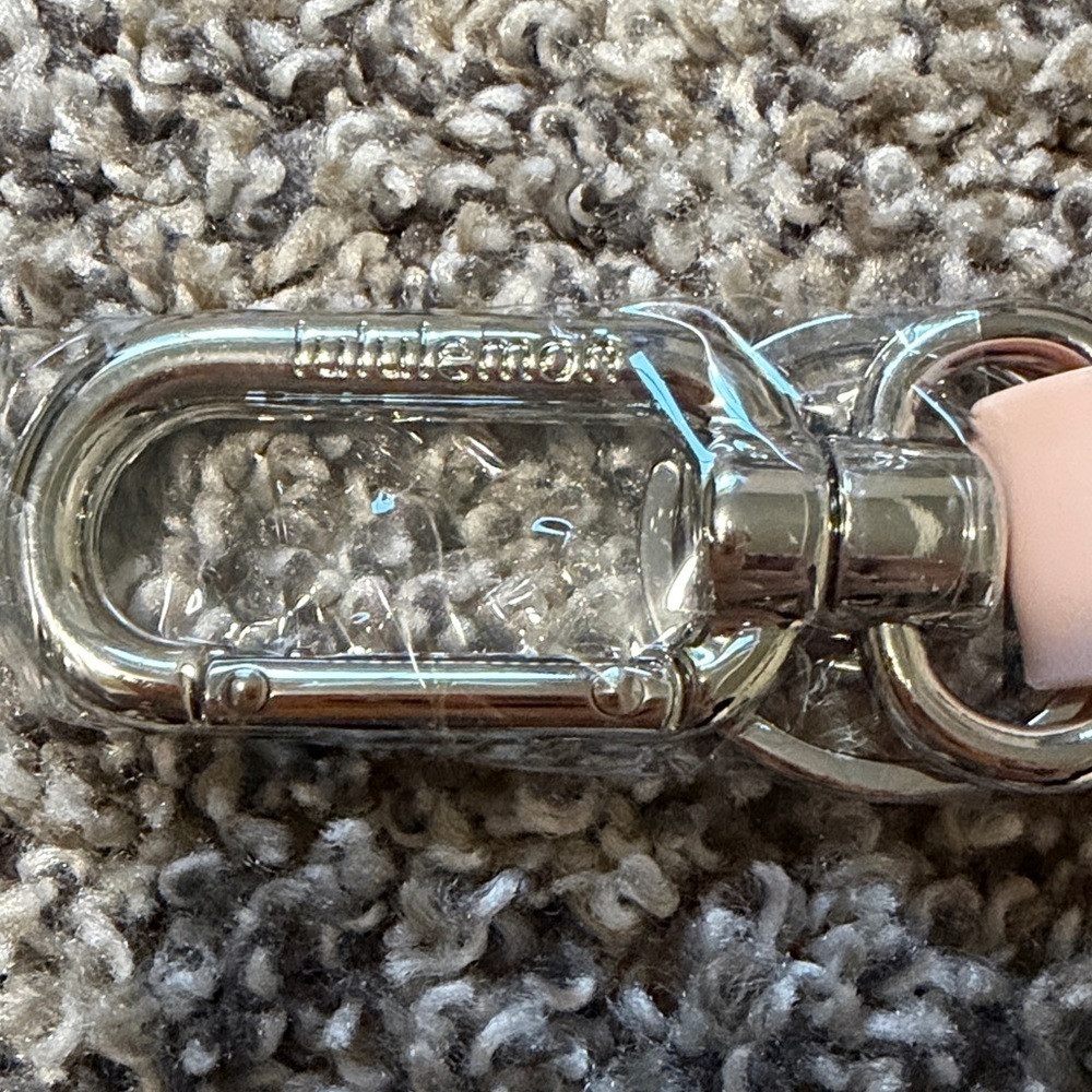 NWT Never Lost Keychain - Picture 6 of 6